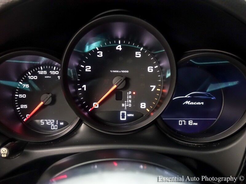 2018 Porsche Macan Sport Edition Willowbrook IL