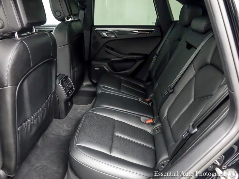 2018 Porsche Macan Sport Edition Willowbrook IL