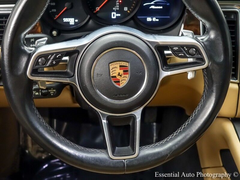 2018 Porsche Macan Sport Edition Willowbrook IL