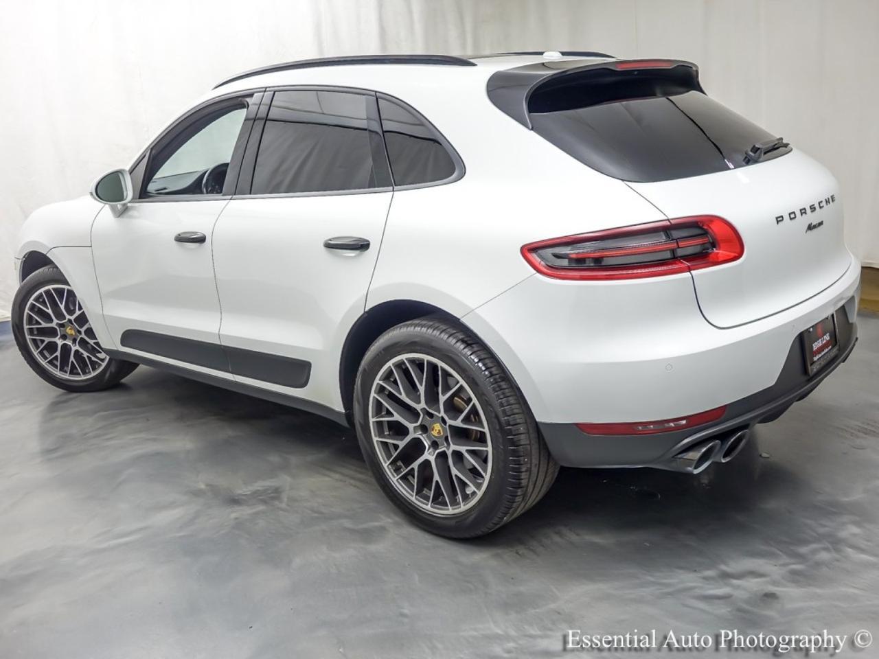 2018 Porsche Macan Sport Edition Willowbrook IL