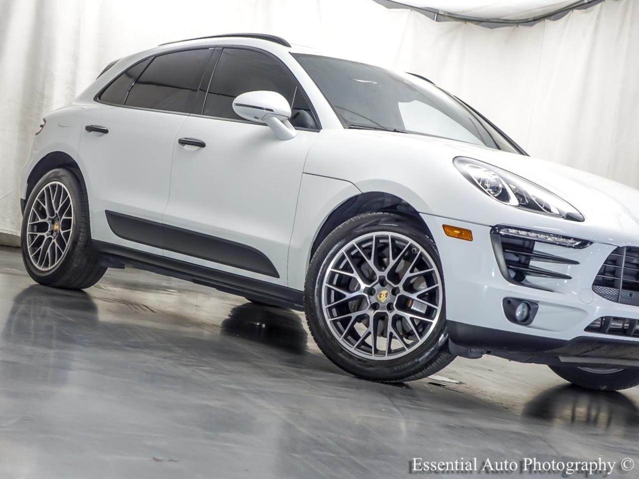 2018 Porsche Macan Sport Edition Willowbrook IL