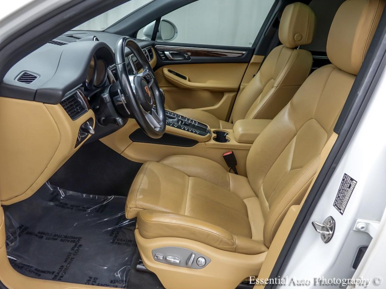 2018 Porsche Macan Sport Edition Willowbrook IL