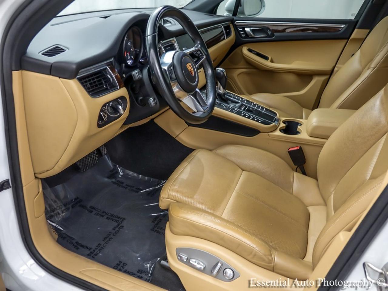2018 Porsche Macan Sport Edition Willowbrook IL