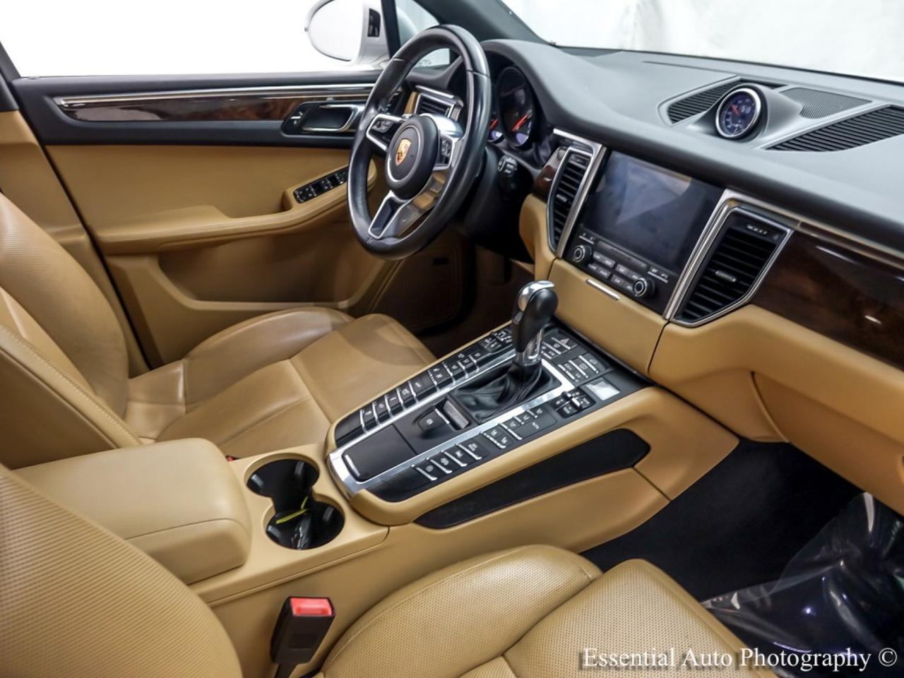 2018 Porsche Macan Sport Edition Willowbrook IL