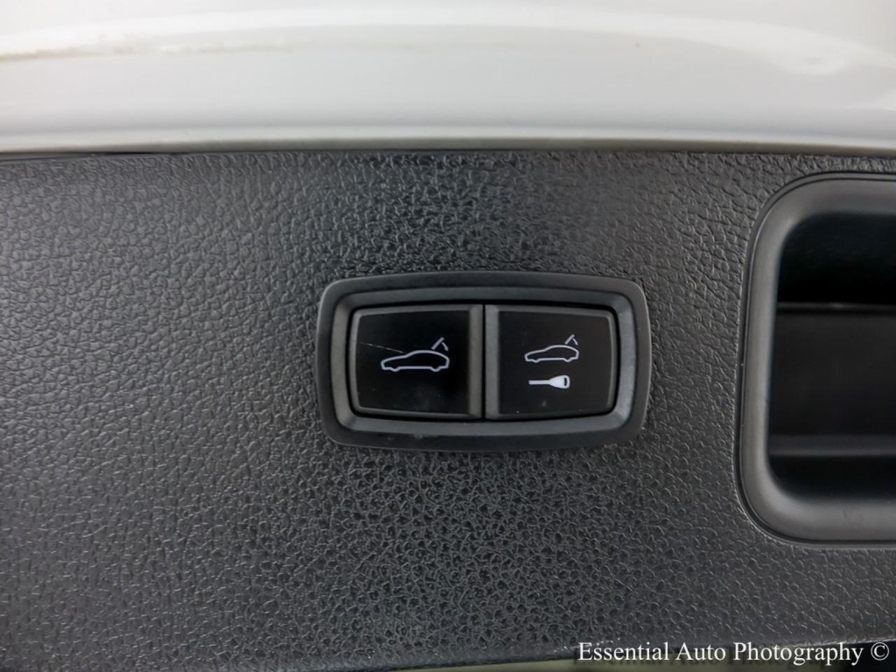 2018 Porsche Macan Sport Edition Willowbrook IL