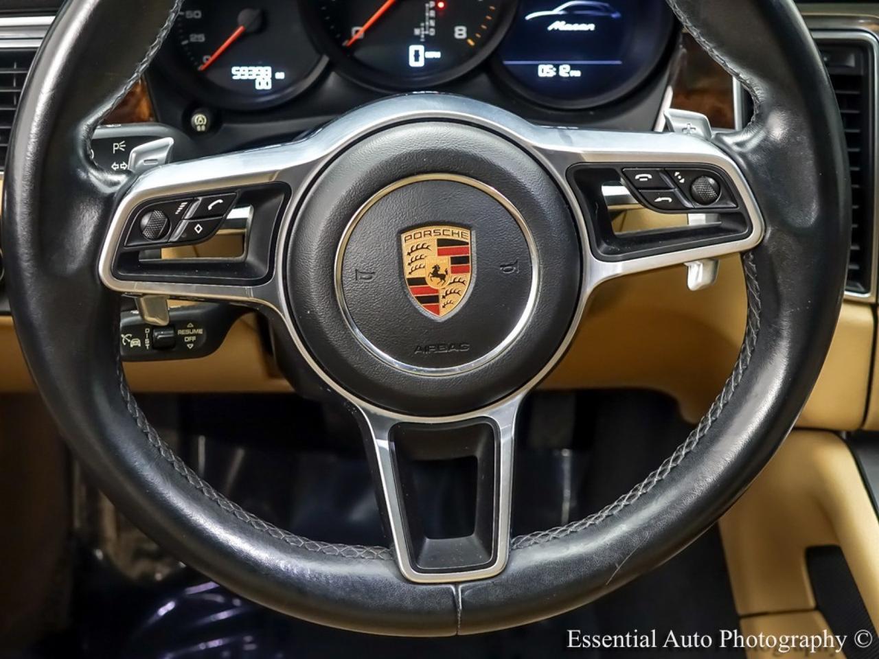 2018 Porsche Macan Sport Edition Willowbrook IL