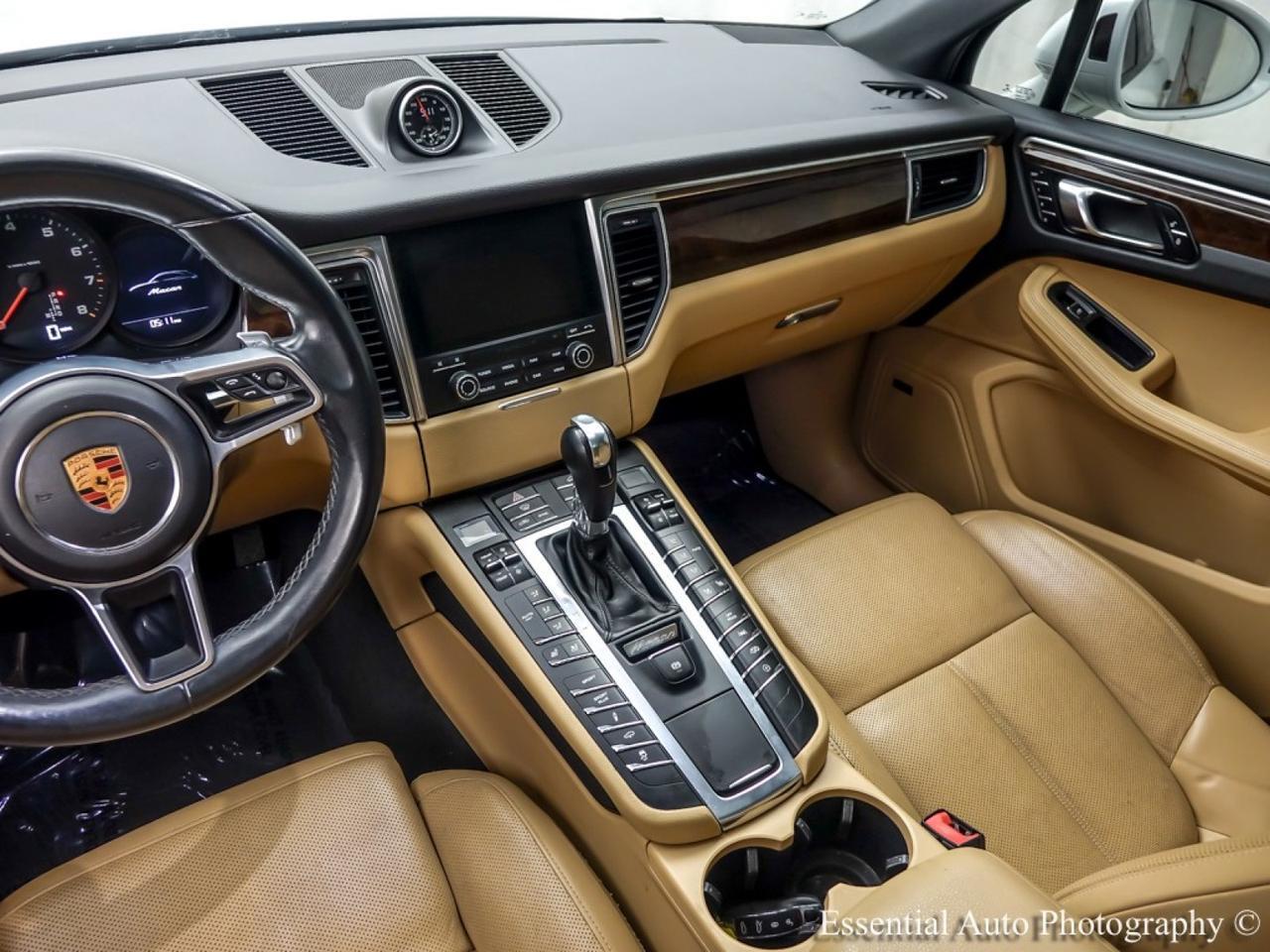 2018 Porsche Macan Sport Edition Willowbrook IL