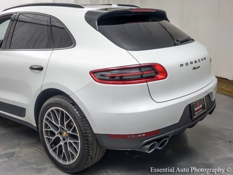 2018 Porsche Macan Sport Edition Willowbrook IL