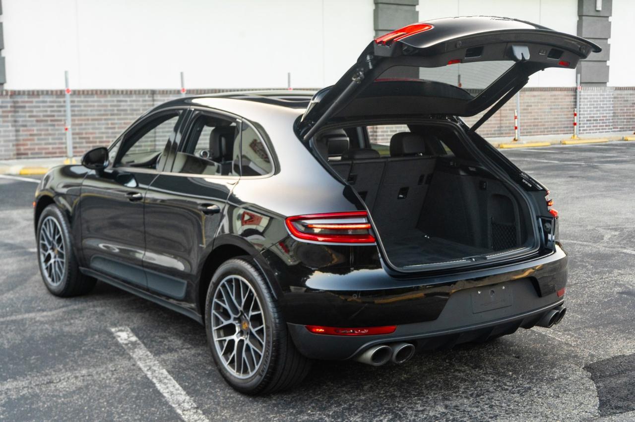 2018 Porsche Macan Sport Edition Yonkers NY