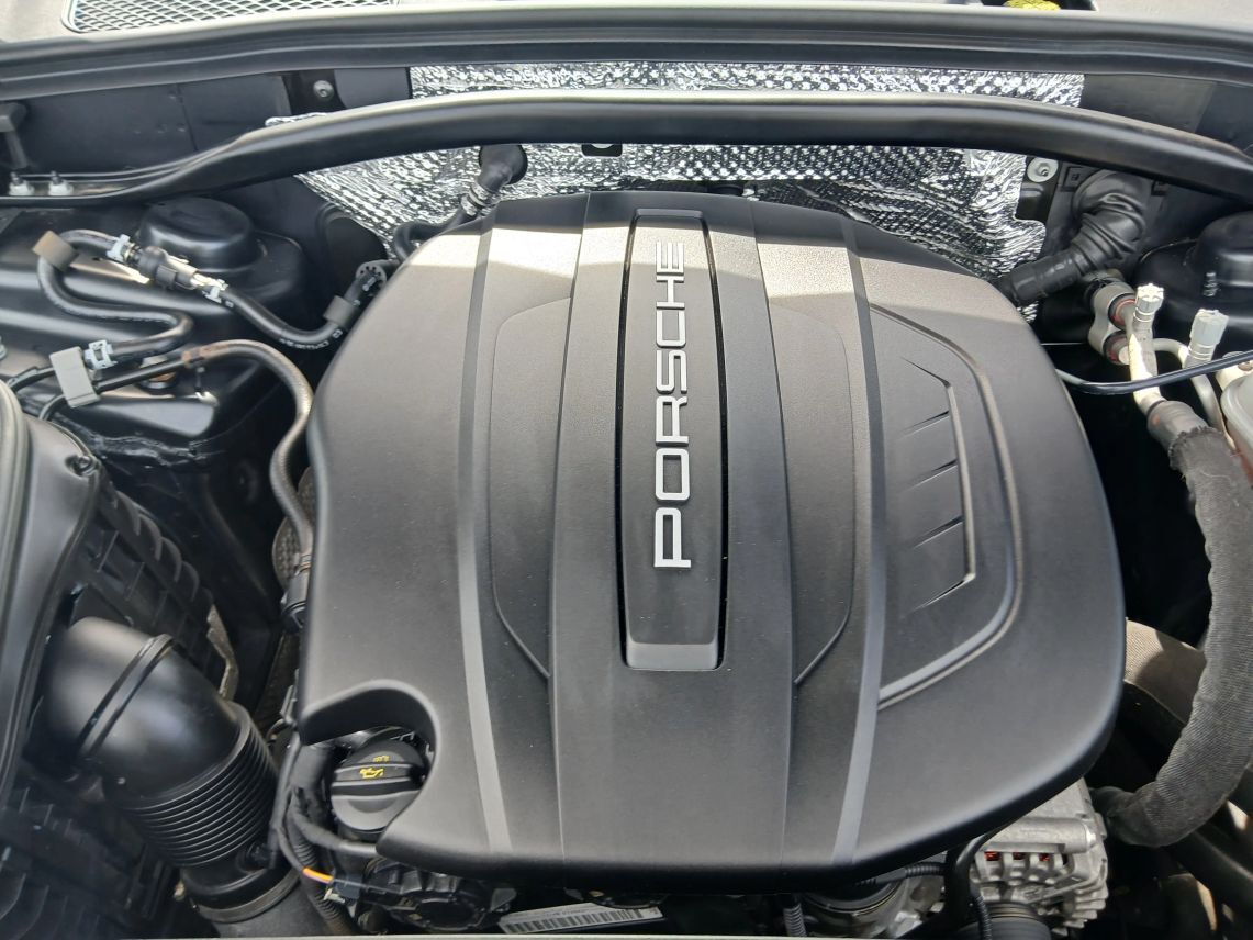 2018 Porsche Macan Sport Utility 4D Maitland FL