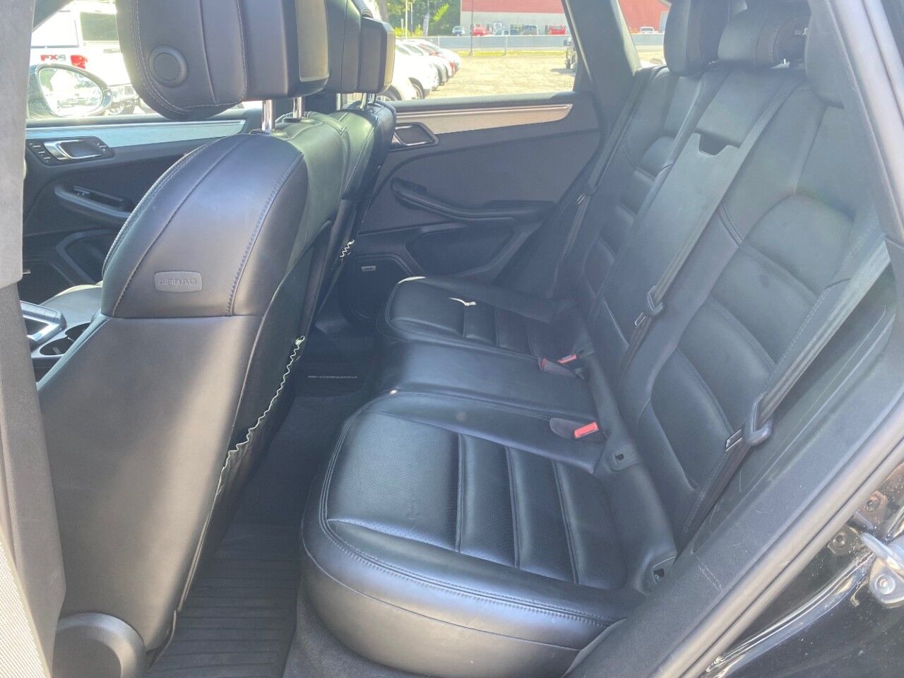 2018 Porsche Macan Turbo AWD Charlton MA