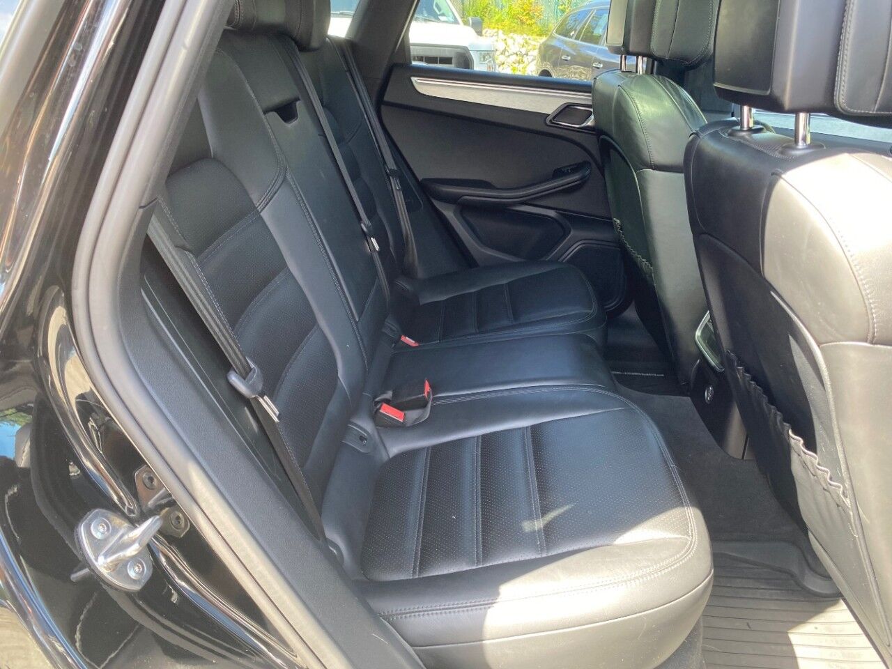 2018 Porsche Macan Turbo AWD Charlton MA