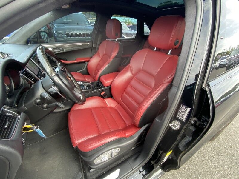 2018 Porsche Macan Turbo Bristol  PA