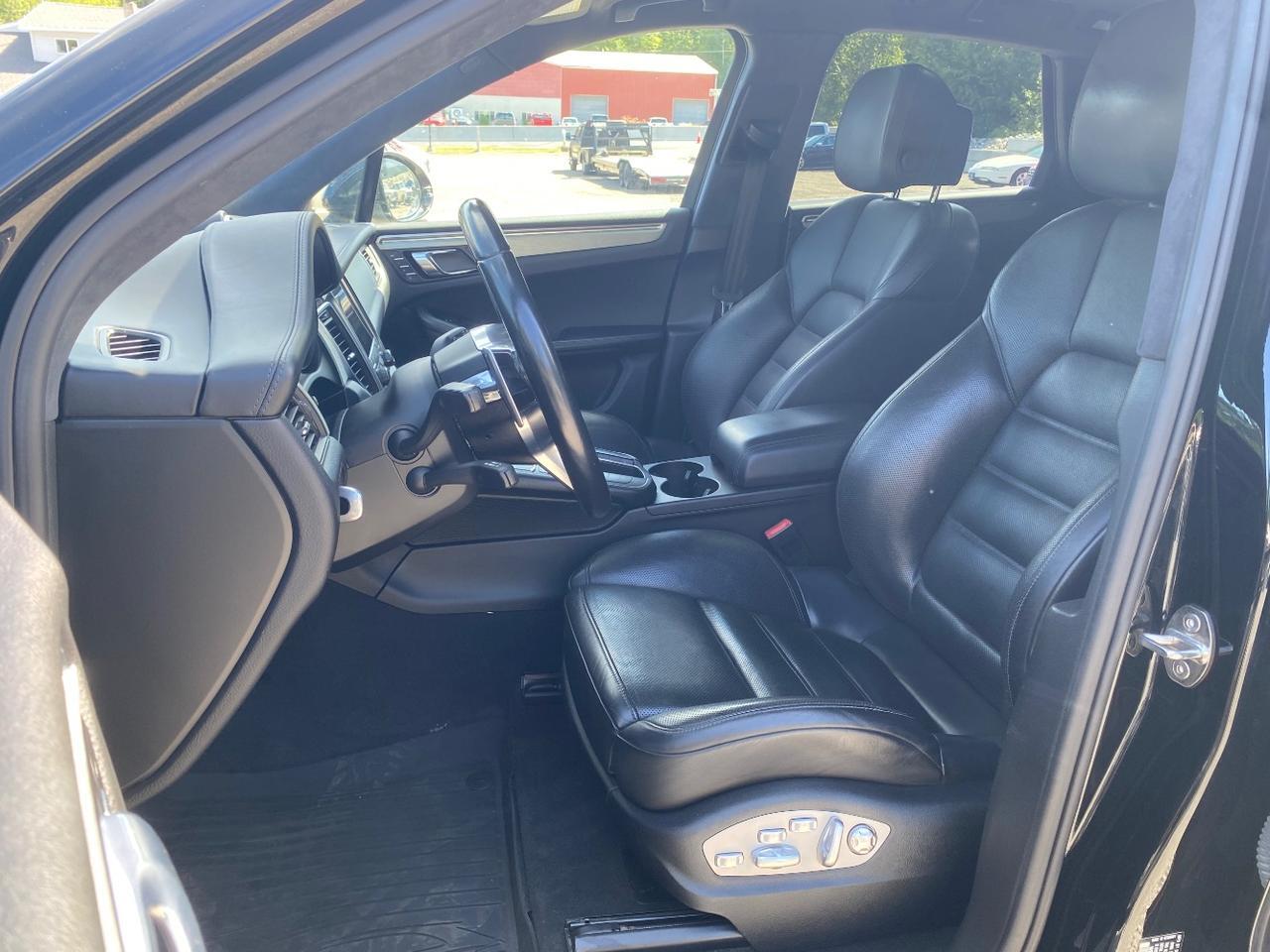 2018 Porsche Macan Turbo Charlton MA