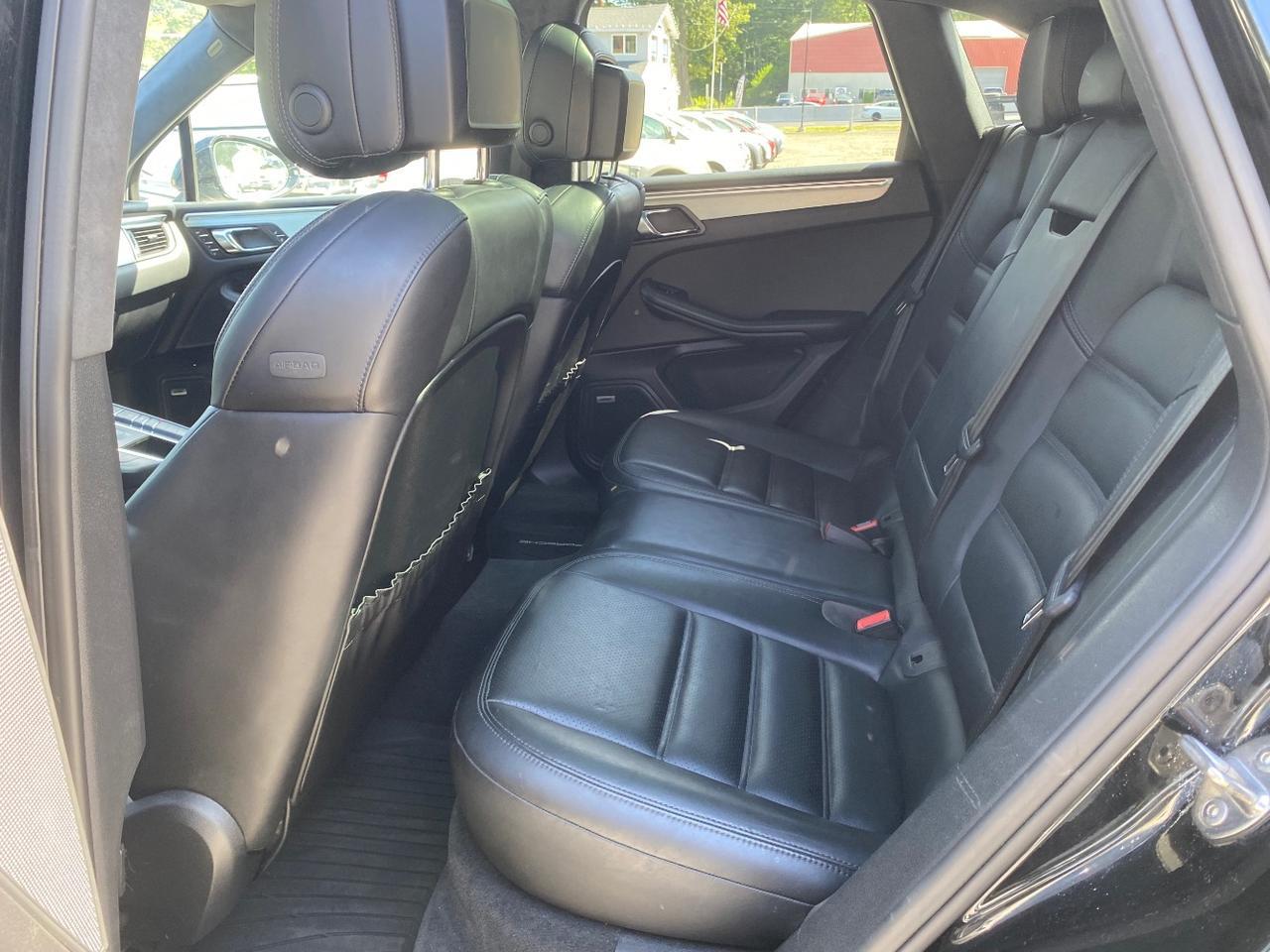 2018 Porsche Macan Turbo Charlton MA