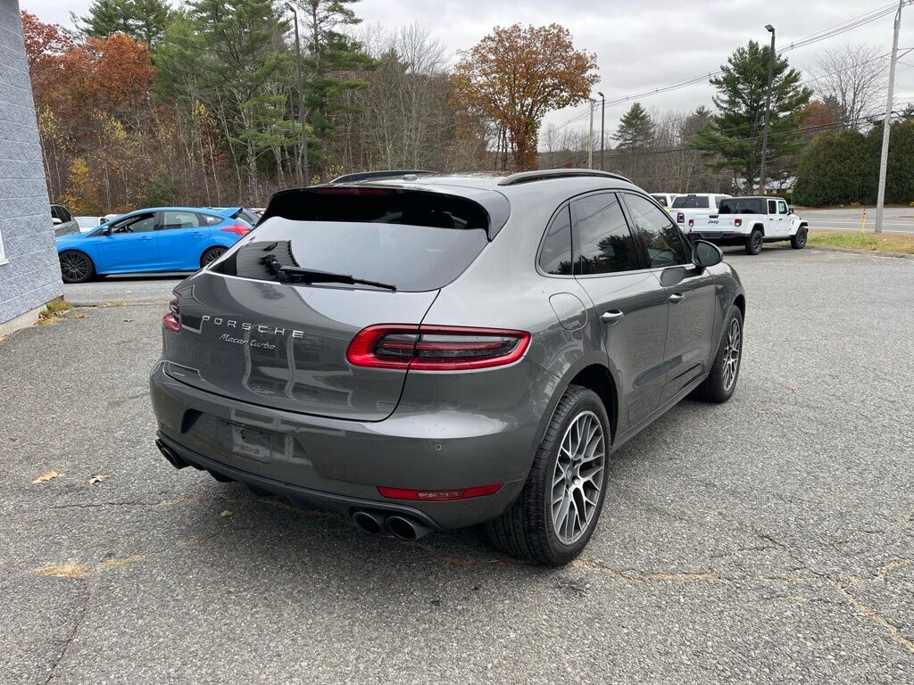 2018 Porsche Macan Turbo Orange MA