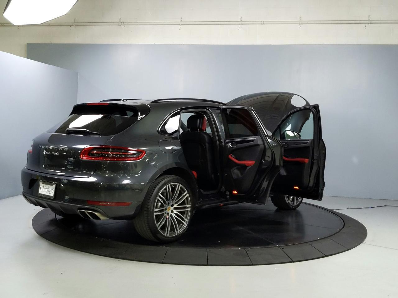 2018 Porsche Macan Turbo St. Charles  IL