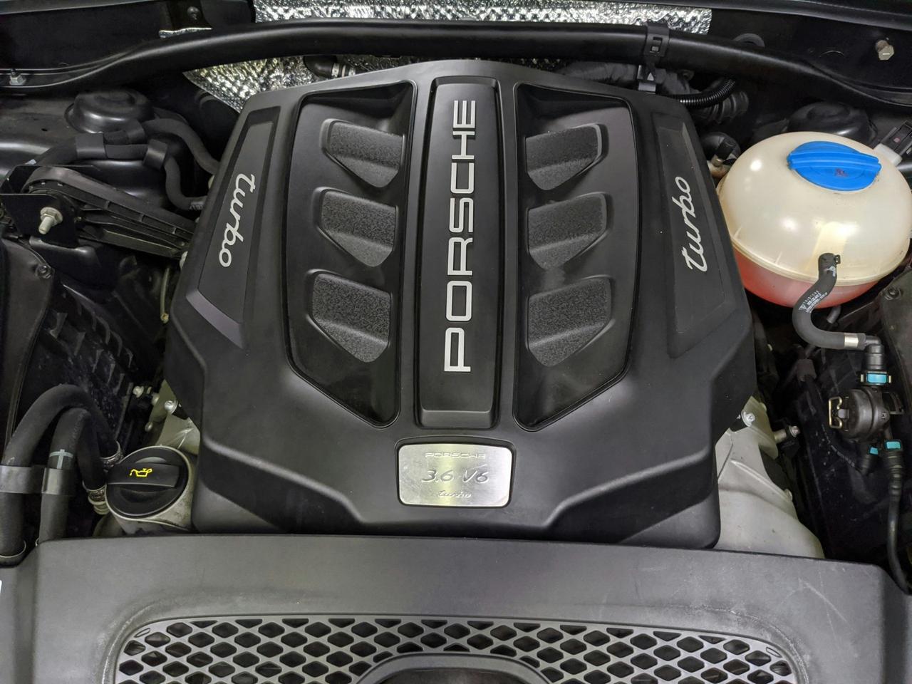 2018 Porsche Macan Turbo St. Charles  IL