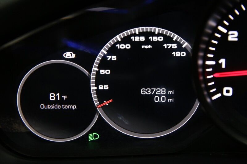 2018 Porsche Panamera 4 Plainview NY