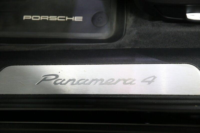 2018 Porsche Panamera 4 Plainview NY
