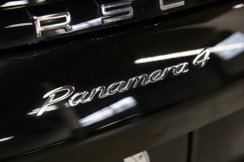 2018 Porsche Panamera 4 Plainview NY