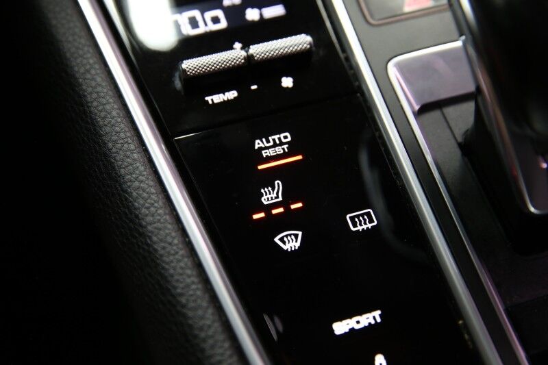 2018 Porsche Panamera 4 Plainview NY