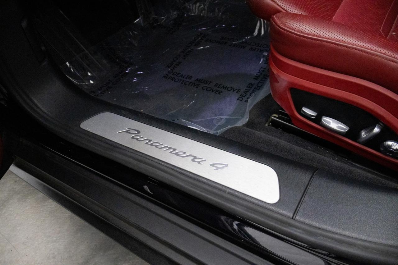 2018 Porsche Panamera 4 Willowbrook IL
