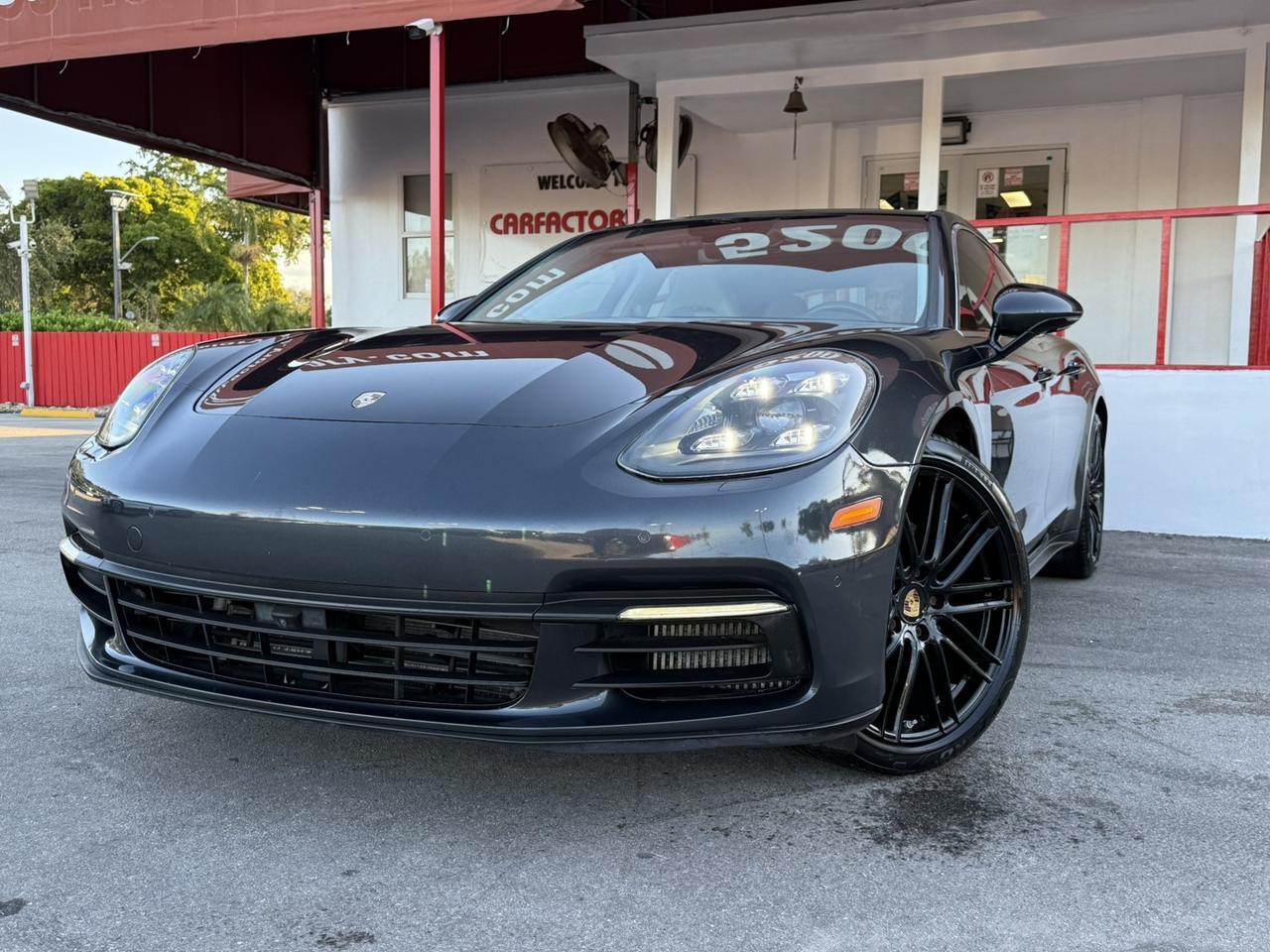 2018 Porsche Panamera 4S