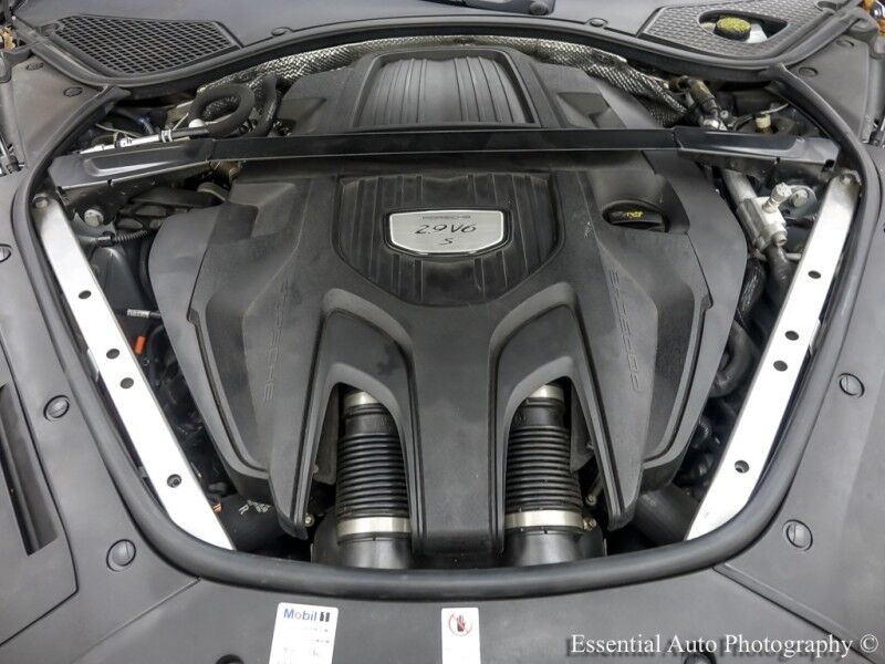 2018 Porsche Panamera 4S Willowbrook IL