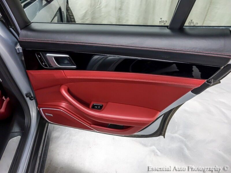 2018 Porsche Panamera 4S Willowbrook IL