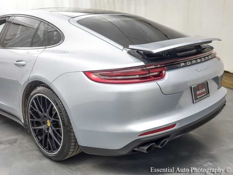 2018 Porsche Panamera 4S Willowbrook IL