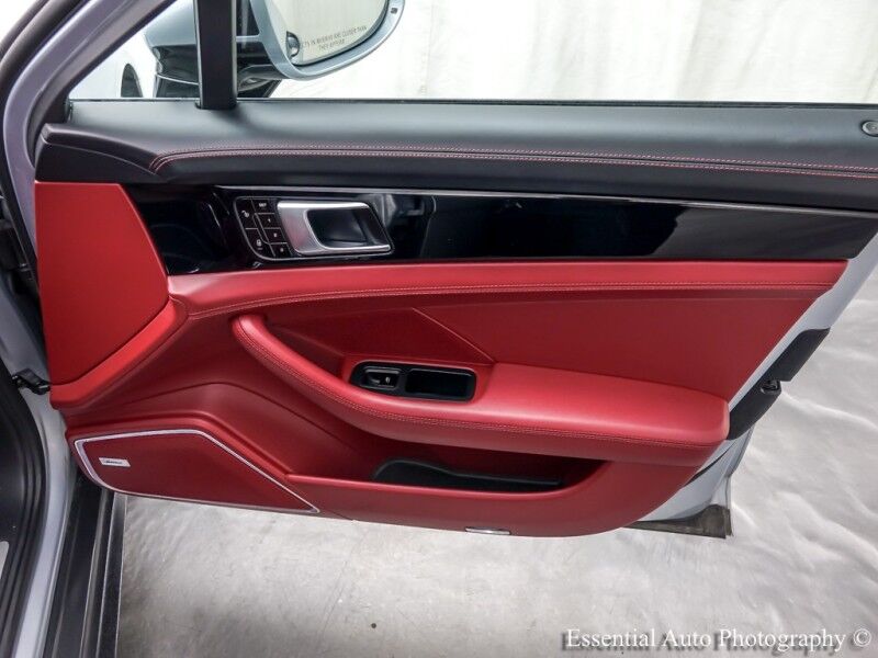 2018 Porsche Panamera 4S Willowbrook IL