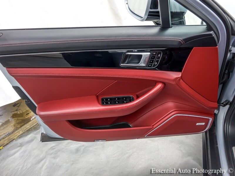 2018 Porsche Panamera 4S Willowbrook IL