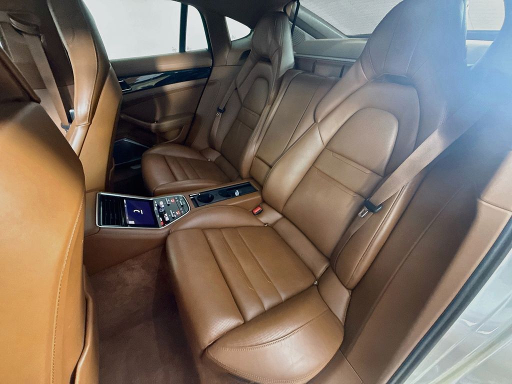 2018 Porsche Panamera 4S Willowbrook IL