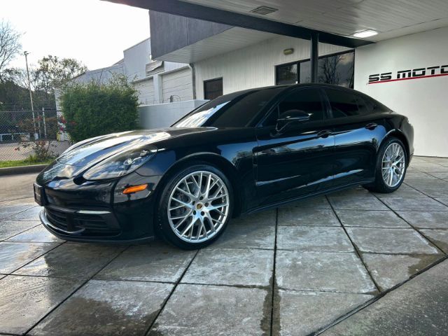 2018 Porsche Panamera Base 87,820 mi.