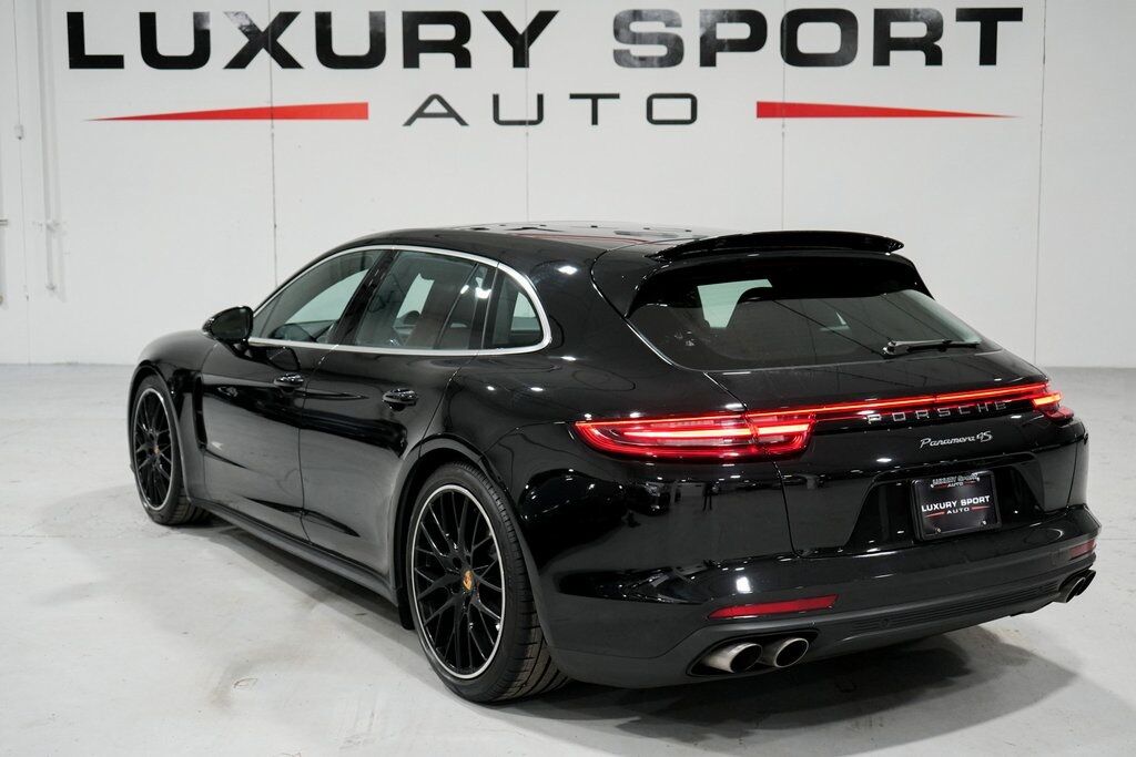 2018 Porsche Panamera Sport Turismo 4S