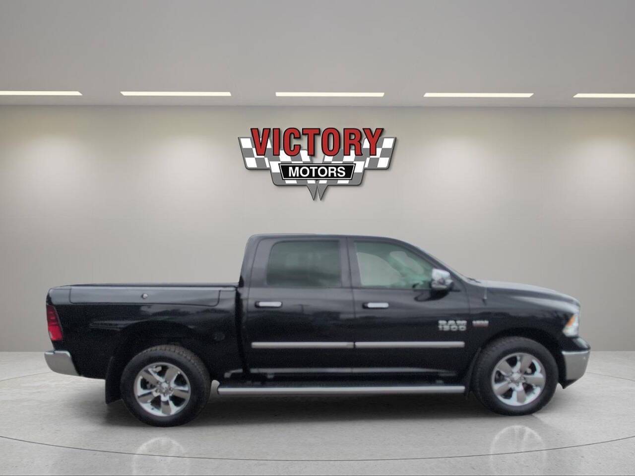 2018 RAM 1500 Big Horn 4x4 4dr Crew Cab 5.5 ft. SB Pickup Chesterfield MI