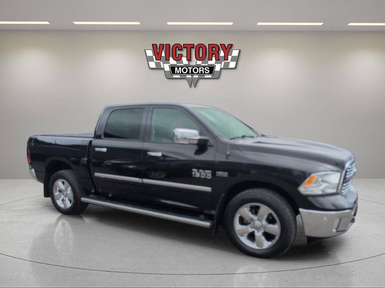 2018 RAM 1500 Big Horn 4x4 4dr Crew Cab 5.5 ft. SB Pickup Chesterfield MI