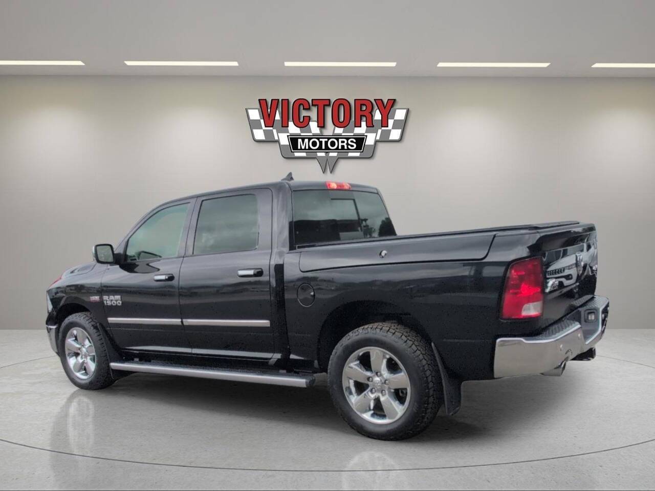 2018 RAM 1500 Big Horn 4x4 4dr Crew Cab 5.5 ft. SB Pickup Chesterfield MI