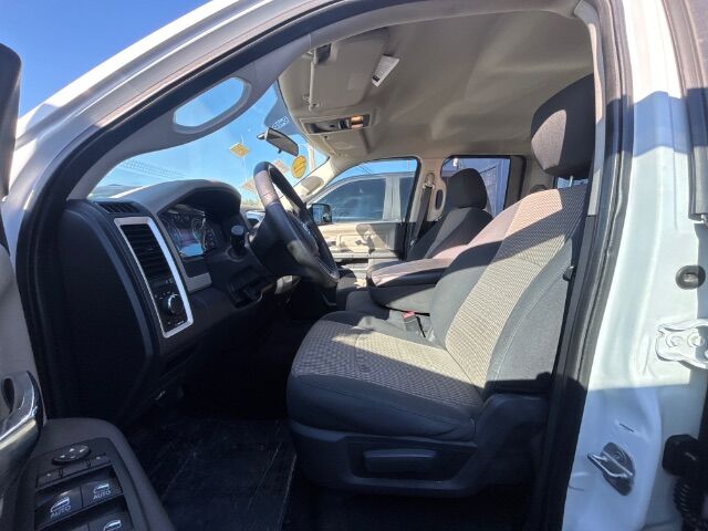 2018 RAM 1500 Laramie Crew Cab SWB 4WD