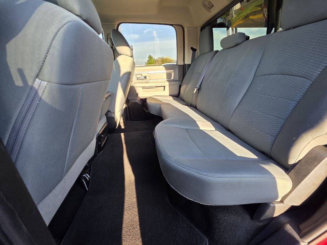 2018 RAM 1500 SLT 4x4 4dr Crew Cab 6.3 ft. SB Pickup Eldridge IA