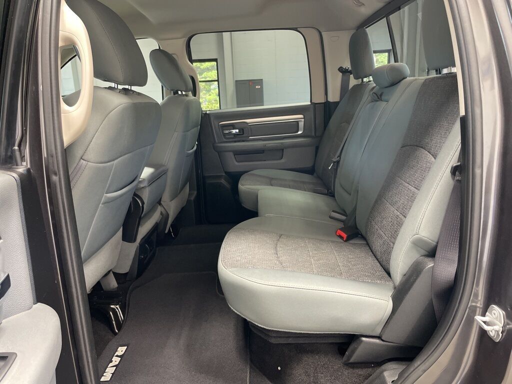 2018 Ram 1500 4x4 Crew Cab Big Horn Minocqua WI