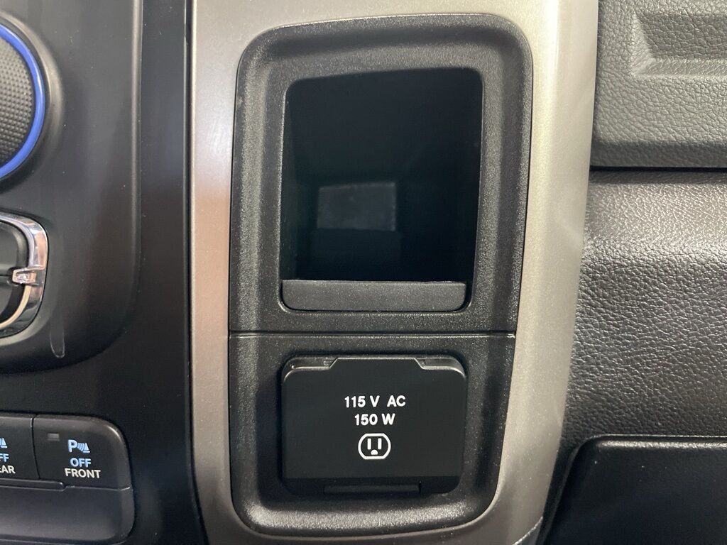 2018 Ram 1500 4x4 Crew Cab Big Horn Minocqua WI