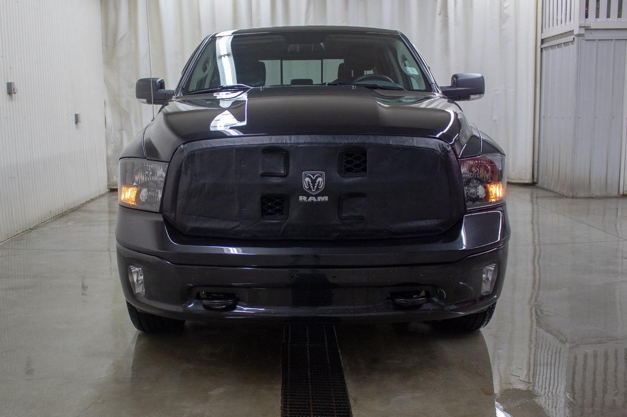 2018 Ram 1500 4x4 Crew Cab Big Horn Leather Roof Nav Diesel Red Deer AB