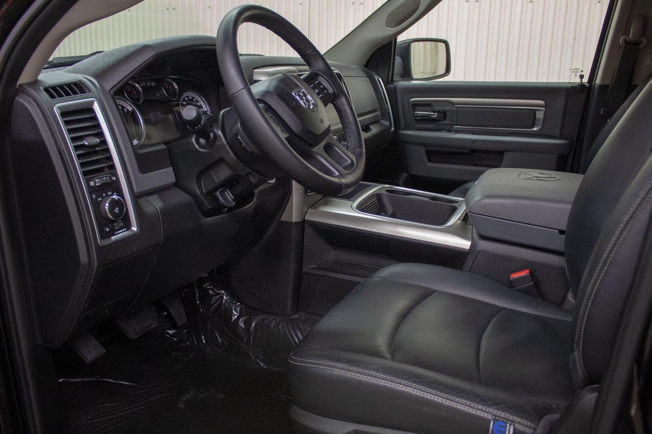 2018 Ram 1500 4x4 Crew Cab Big Horn Leather Roof Nav Diesel Red Deer AB