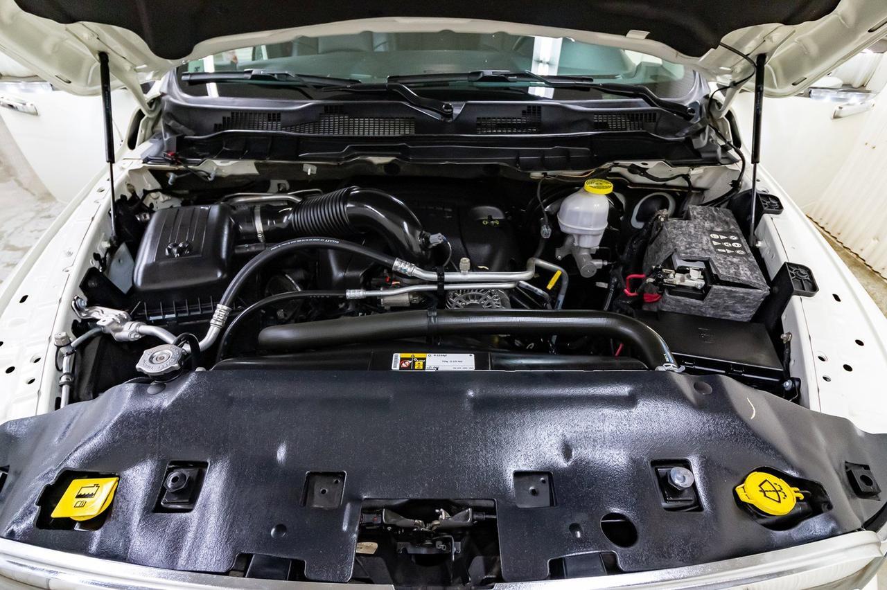 2018 Ram 1500 4x4 Crew Cab Laramie Leather Roof Red Deer AB