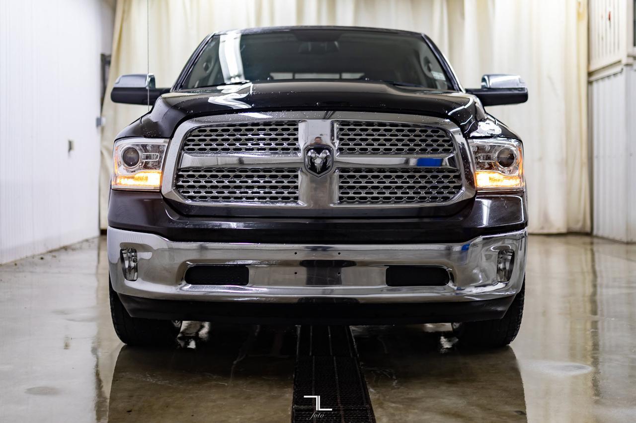 2018 Ram 1500 4x4 Crew Cab Laramie Longbox Leather Roof Nav BCam Red Deer AB