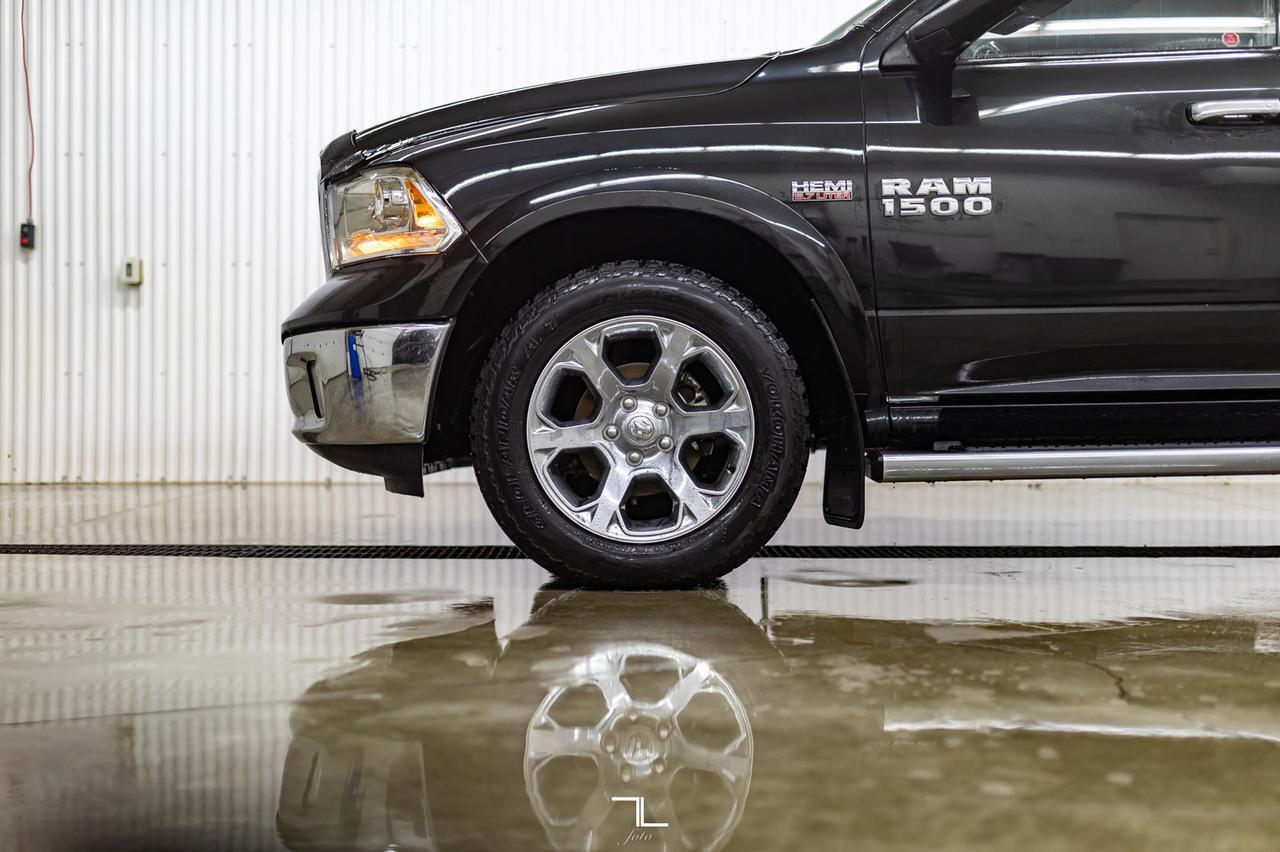 2018 Ram 1500 4x4 Crew Cab Laramie Longbox Leather Roof Nav BCam Red Deer AB