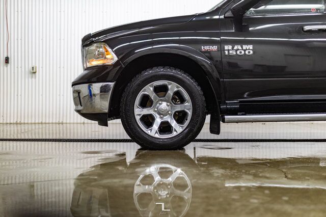 2018 Ram 1500 4x4 Crew Cab Laramie Longbox Leather Roof Nav BCam Red Deer AB