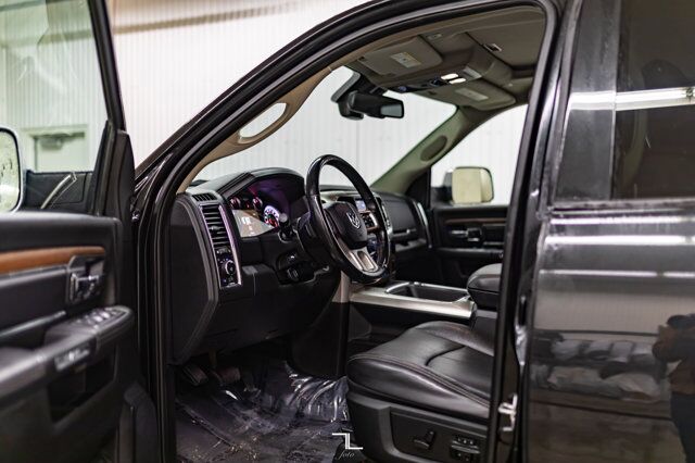 2018 Ram 1500 4x4 Crew Cab Laramie Longbox Leather Roof Nav BCam Red Deer AB